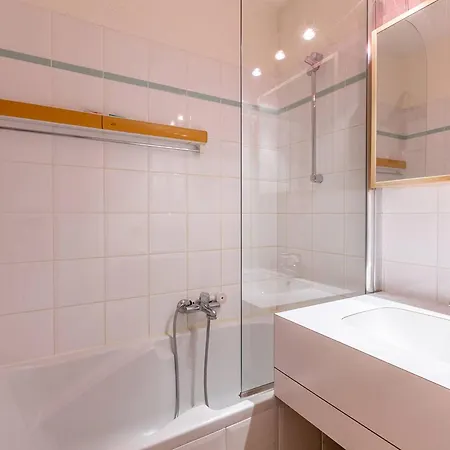 Apartamento Mottaret : Appart. Confortable 2 Ch, Balcon, Ski-in/ski-out - Fr-1-355-50 *